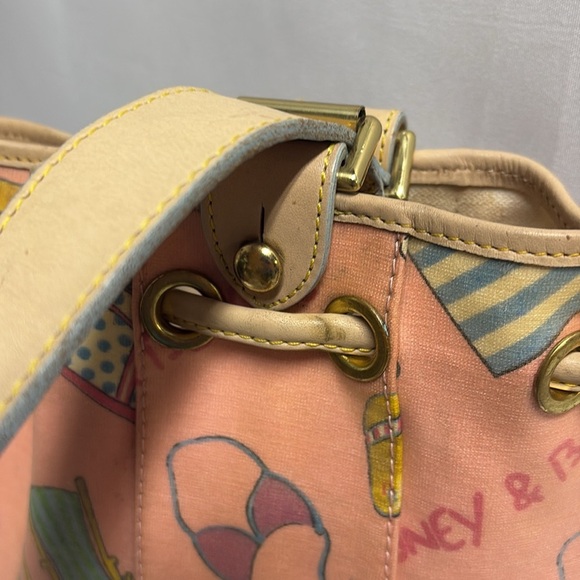 Dooney & Bourke Pink Miami Drawstring Bucket Sling Bag Backpack Y2K Vintage - Picture 4 of 10